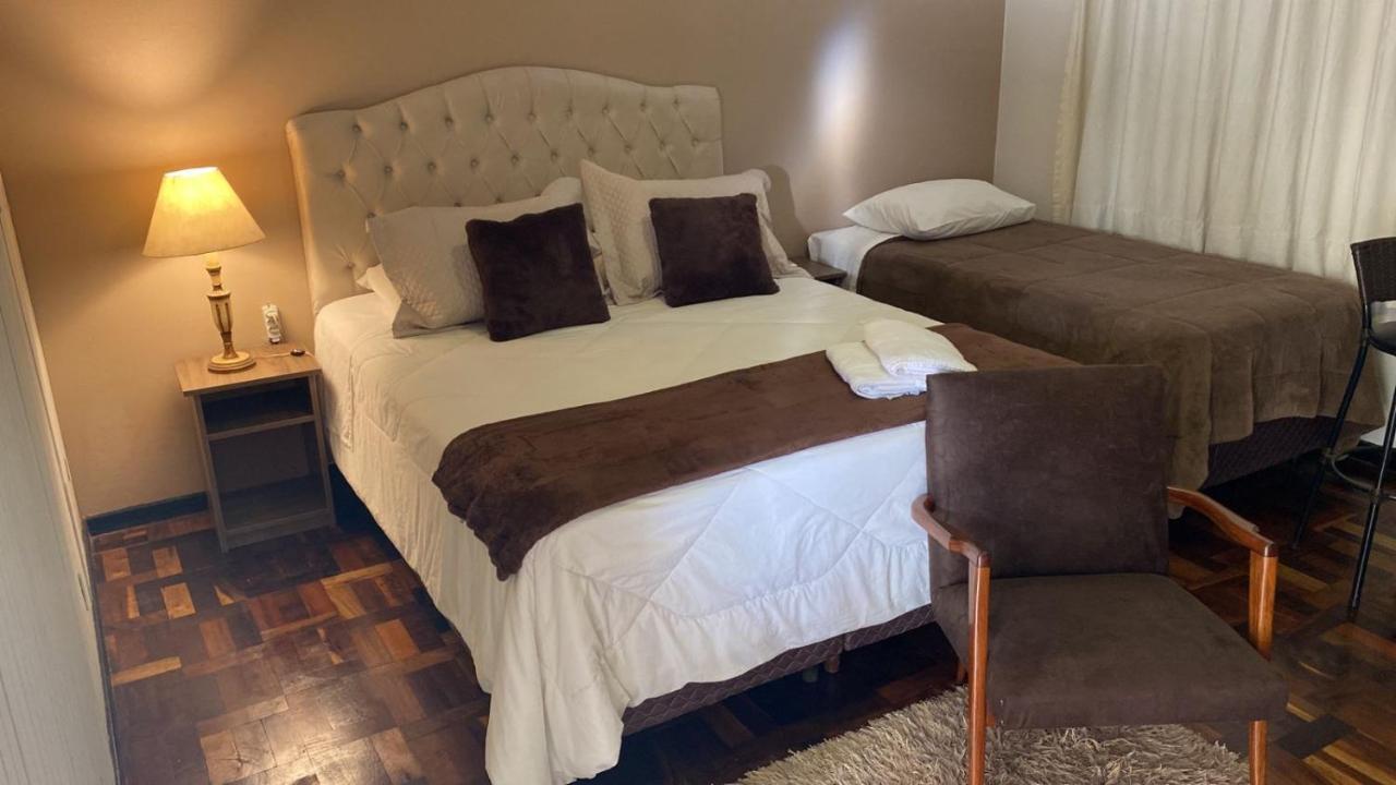 Hotel Pousada La Vierro Ponta Grossa  Eksteriør billede