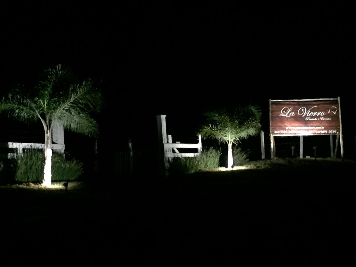 Hotel Pousada La Vierro Ponta Grossa  Eksteriør billede